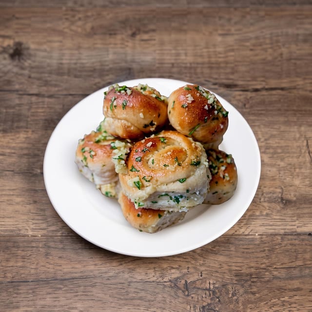 Garlic Knots.